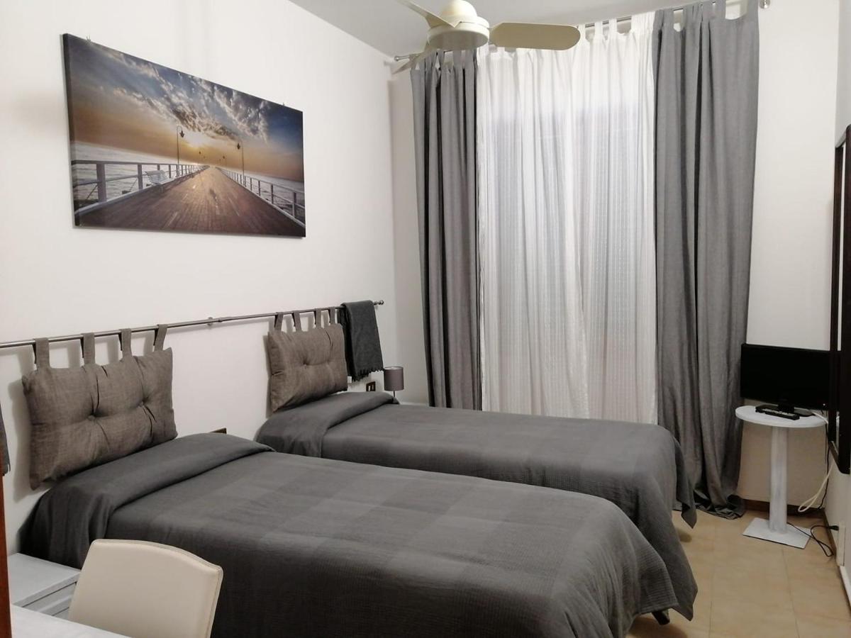 Hotel Centro Campi Bisenzio Kültér fotó